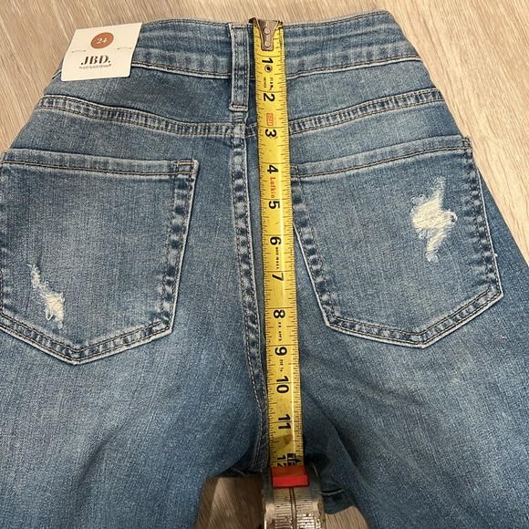 JBD Distressed Boyfriend Skinny Jeans - Picture 9 of 9
